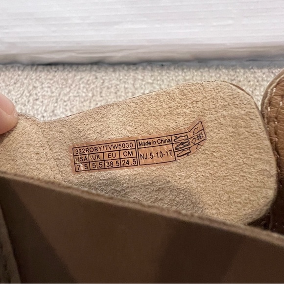 VIONIC Rory Leather Buckle Strap Ankle Booties Boots Tan Women Size 7.5 322RORY, - Picture 7 of 16